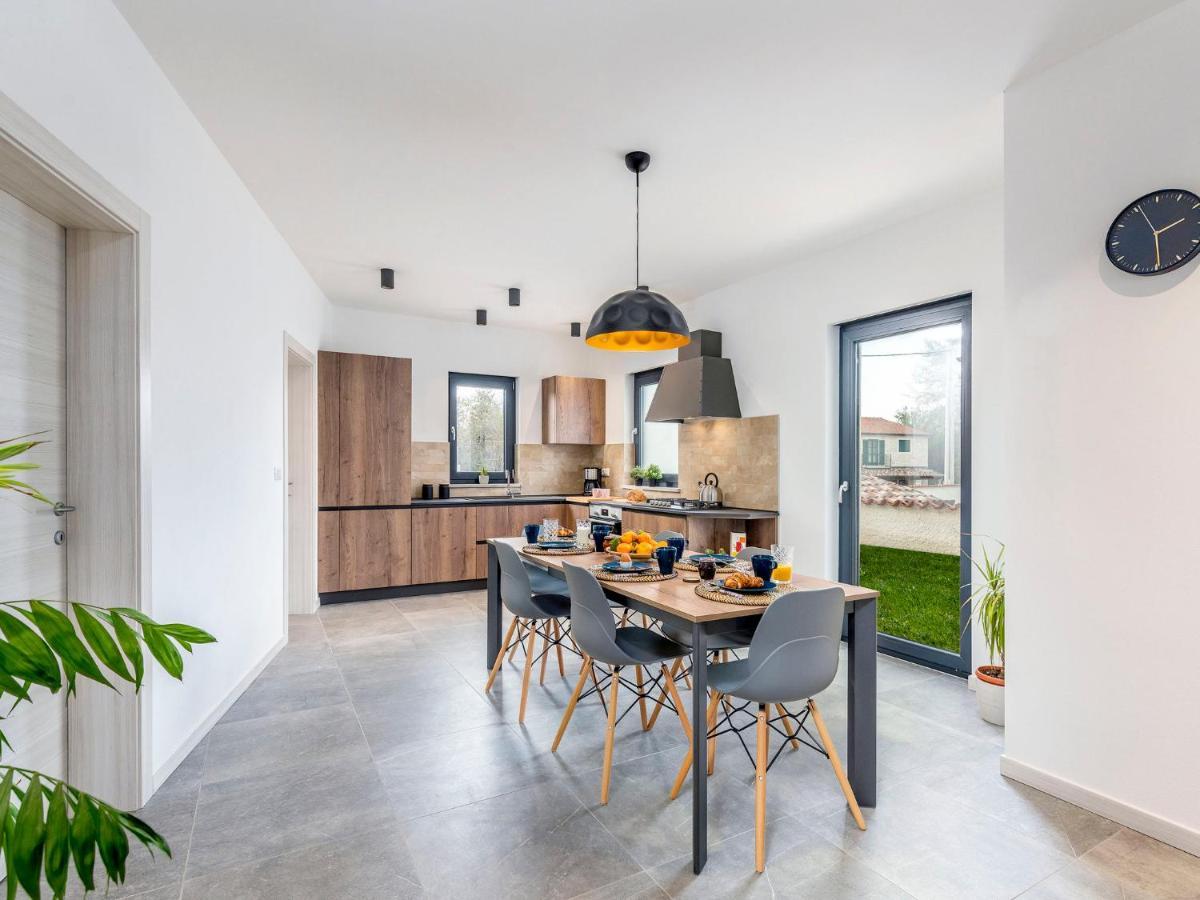 Holiday Home Villa Isabela - Prc423 By Interhome Nova Vas  Buitenkant foto